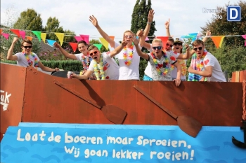 Loat de boeren moar sproeien | Stapstuk